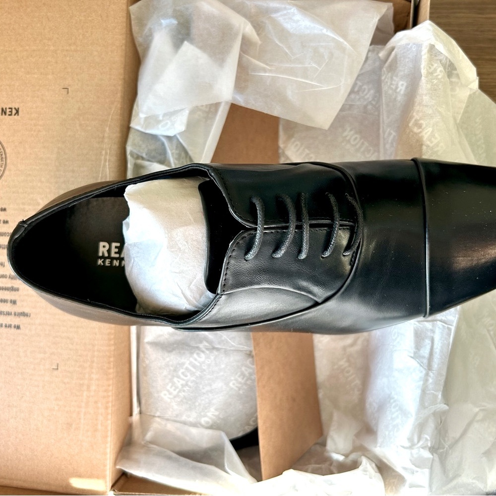 Kenneth Cole Reaction ~ Black Kyler Lace Up Dress shoes - Picture 3 of 6